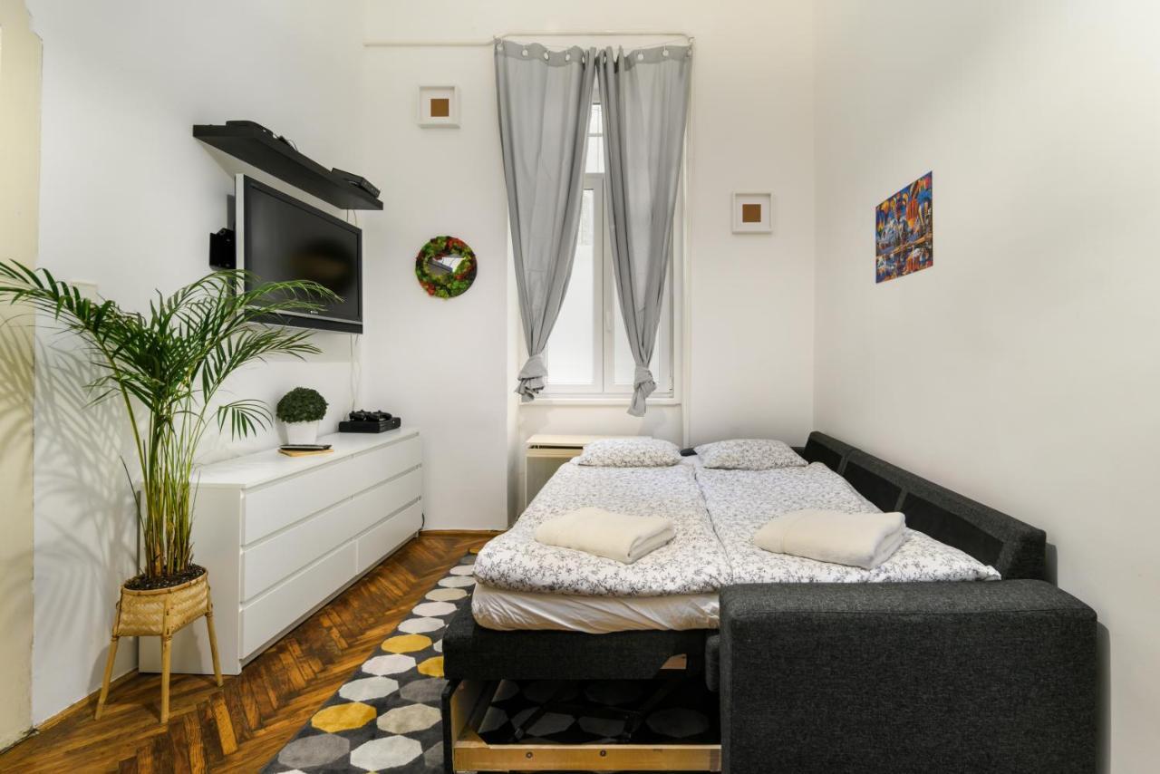 Two Separate Rooms Apartment In City Center, Party District Budapeste Exterior foto